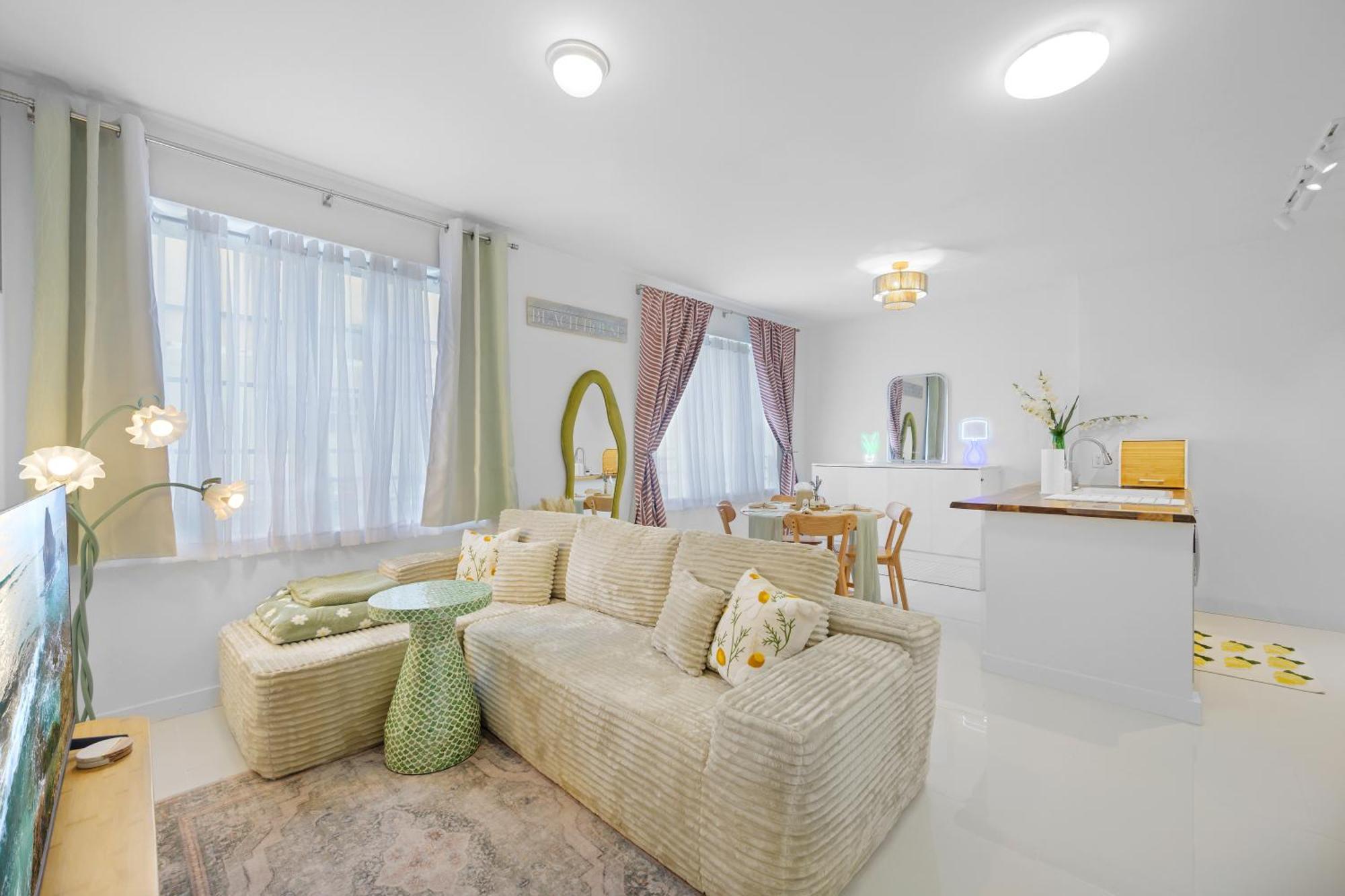 Sage On Ocean Drive Apartment